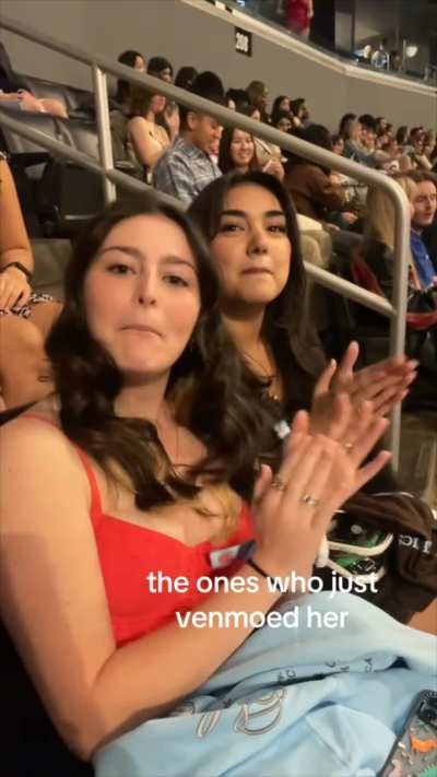 👏