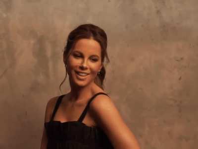 Kate Beckinsale - beautiful smile
