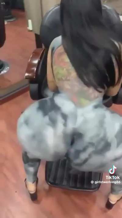 dideli persikai