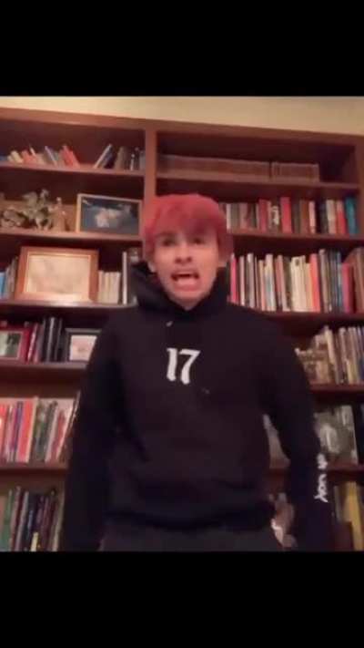 Average X fan born after 2000