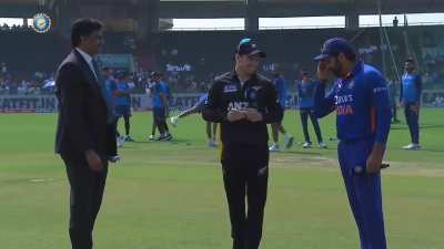 Brohit coming high for the coin toss