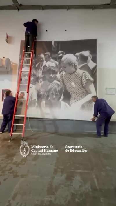 Así se desmanteló la Propaganda Kirchnerista de Edificios Públicos