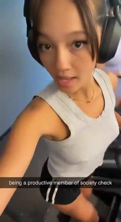 Lily Chee Gym Snap