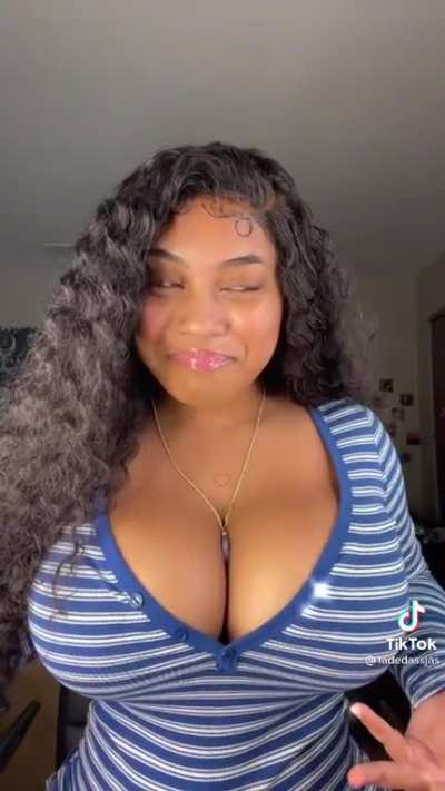 jasmynnaaliyah (@jas<wbr>mynna<wbr>aliya<wbr>h)