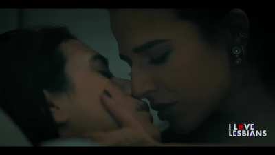 Laysla De Oliveira & Stephanie Nur - 