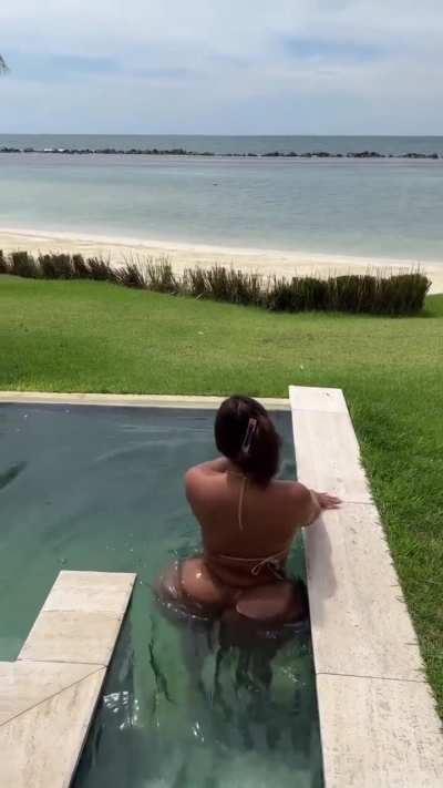 Big Fat booty