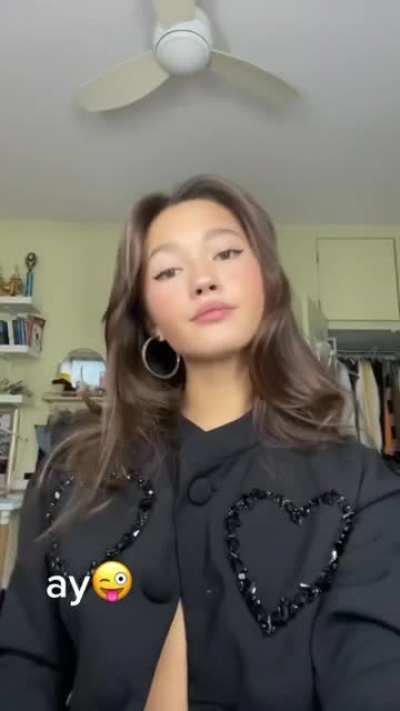 ay😜 - Lily Chee