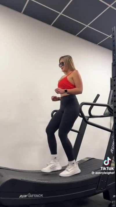 @averyleighof