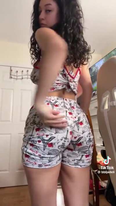 White & red set