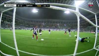 Janssens tap in miss against Pantoja