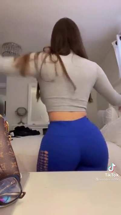tiktokthots - Video #8487