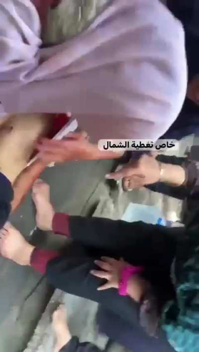 🚨 BREAKING! Israeli snipers shot displaced Palestinian civilians including children taking refuge in a school in Jabalia refugee camp