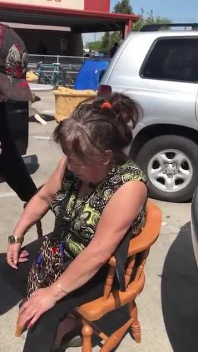 Tempers running high at the thrift shop: 