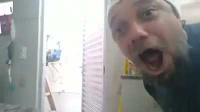 Parem parem de fazer shitpost no tiktok pelo amor de deus não meme de Pedro não é engraçado não um video aleatório de angolano com admin no vídeo não é engraçado não edit de anime não é engraçado PAREM PAREM AGORA MESMO