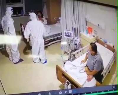 Patient mistakes doctor for a ghost