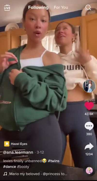 Who got a better ass, left or right?