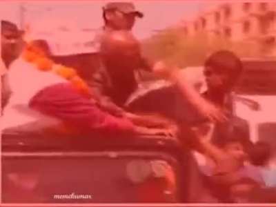 sad aadmi party 😔