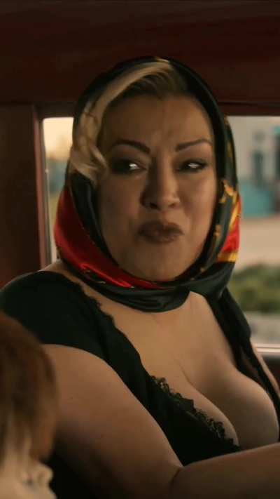 Jennifer Tilly