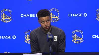 [Highlight] Steph Curry needs a minute to process reporter calling him Wardell
