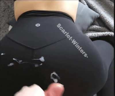I'm kinda of a freak that loves my leggings covered in cum