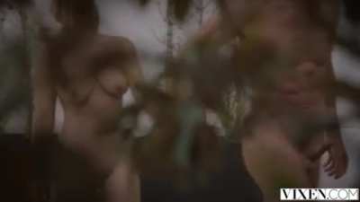 Kylie Page - seducing her sister's man (Vixen)
