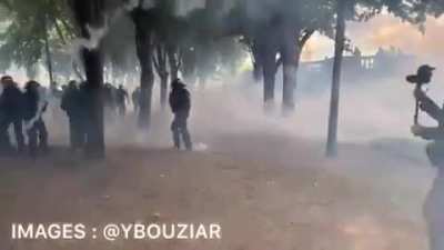 After nearly 100 weeks of using tear gas non-stop, fascists still haven't figured out what 