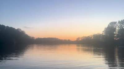 So beautiful - I love sunsets on the lake 
