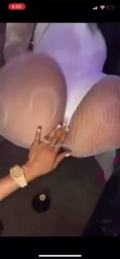 So thicc 😩😩😩