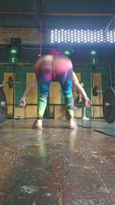 Hey I'm new here and I love crossfit! 