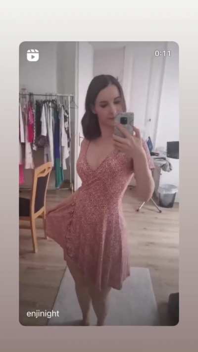 Modeling vs Cosplay