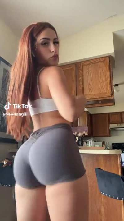 Jiggle latina