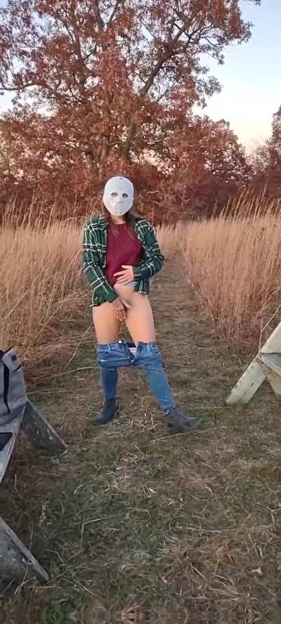 This milf says B🎃🎃bs<wbr>👻