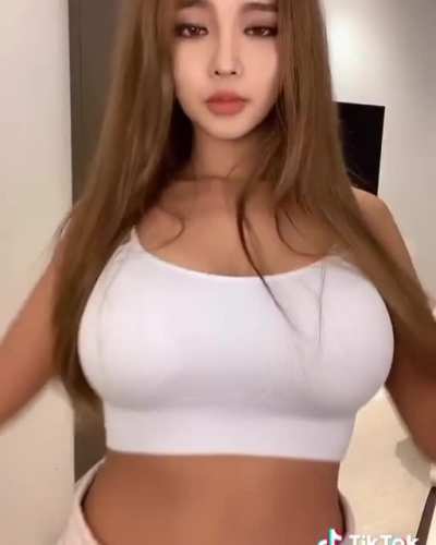 korean thot jeee622 on instagram, but her tiktok of the same username is empty, so not sure where she posted this video with the tiktok watermark. Maybe her tiktok username is different from her instagram one. The mystery may never be solved. We'll need S