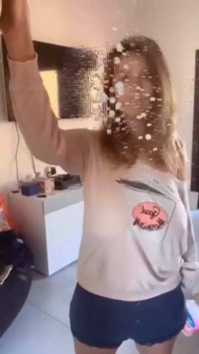 Clean Mirror