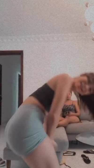 🤤