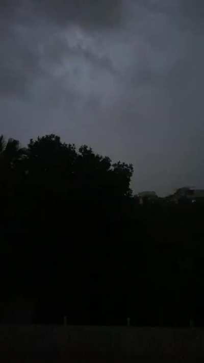 Singapore’s epic thunderstorm last night #singapore #lightning