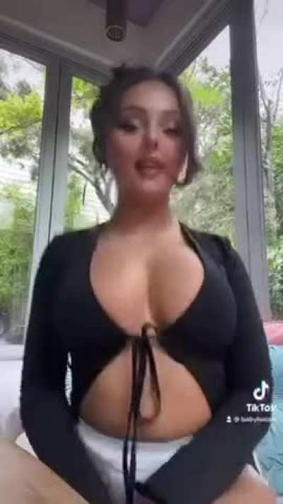 Mommy milkers