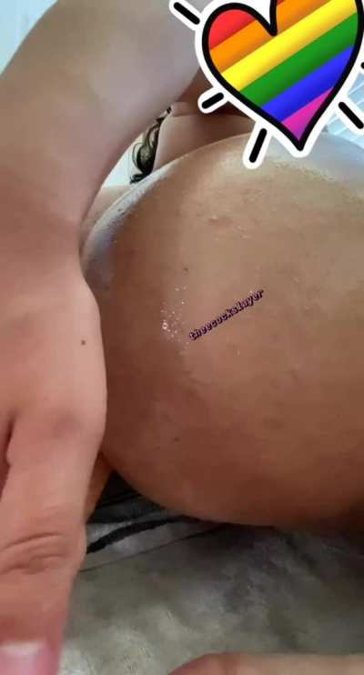 if only you could hear how wet and gushy my pussy got while fucking myself with my dildo 😝🙈