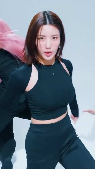 Kwon Eunbi