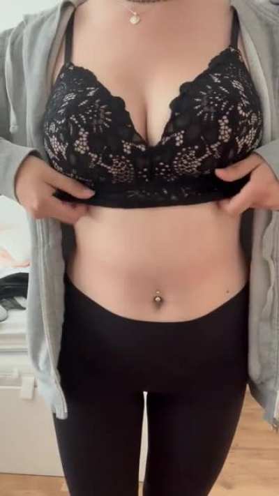 Think I look better without my clothes