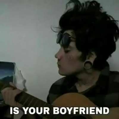 Todos piensan que twitch baneo a Timi pero la verdad es que el fingió eso para continuar su carrera como uno de los de big time rush. deaaaaah alta historia se armaba