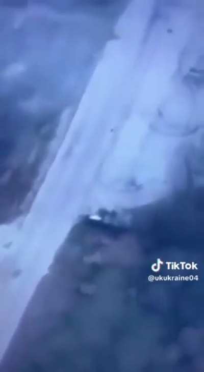 Ukrainians show their quick response to a Russian BTR attack (unknown location)
