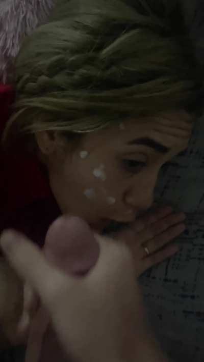 There is nothing better than waking up to cum on my face 🥵