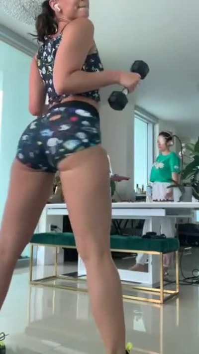 More Yesjulz