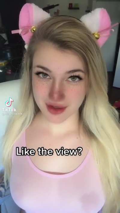 👀