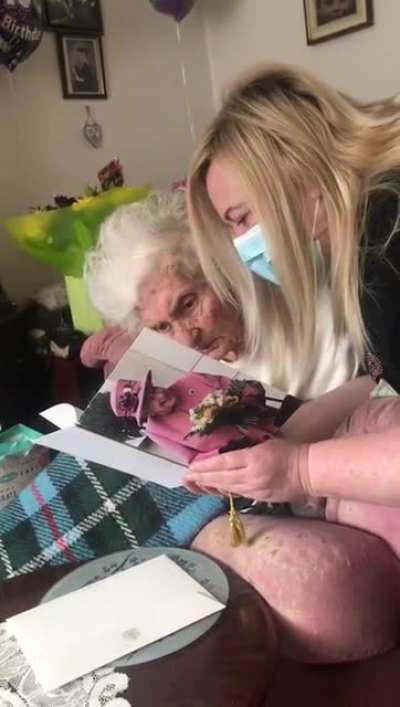Sweet Grandma gets a card from Queen Elizabeth on her 100th Birthday