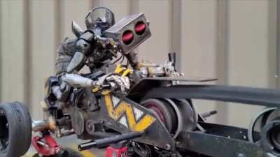 This little RC robot is the coolest