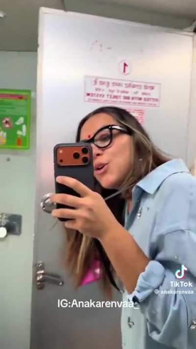 Mexicanas no recomiendo que viajen solas a India, esta señora tuvo mucha suerte