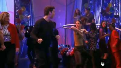 I can't and won't stop adding Bo's music to any dancing clip