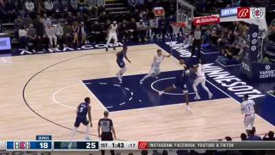 [Highlight] Anthony Edwards plays great defense at the rim